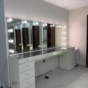 Makyaj aynası ve komidin Z Serisi